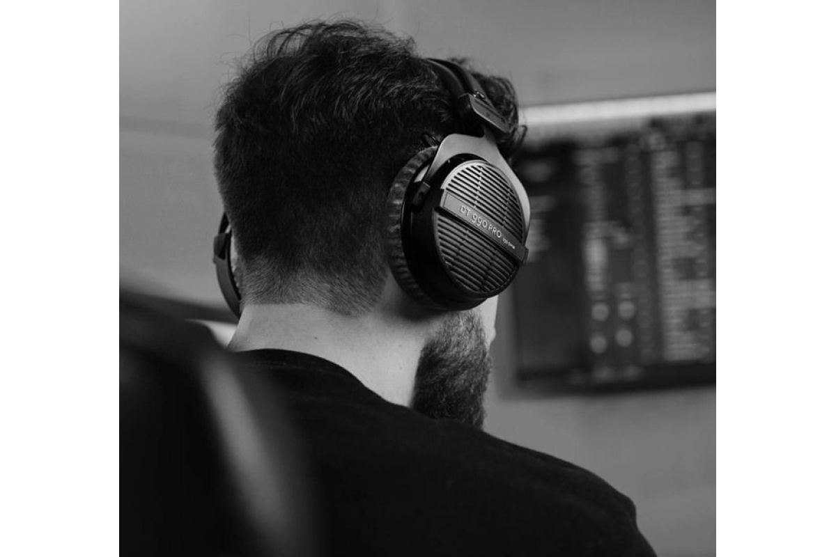 Наушники BEYERDYNAMIC DT 990 PRO/250