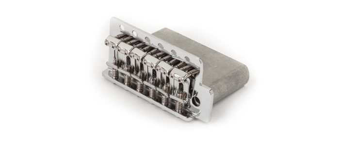 Тремоло в зборі FENDER VINTAGE-STYLE STANDARD SERIES STRATOCASTER TREMOLO ASSEMBLY CHROME