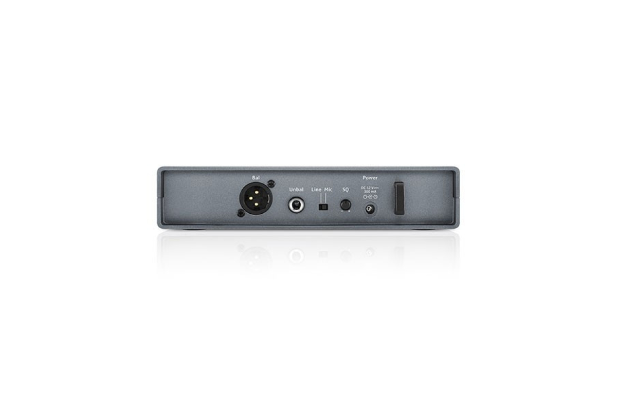 SENNHEISER XSW 1-825-B Мікрофонна радіосистема