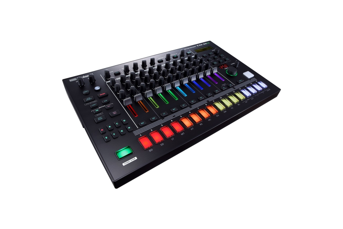 ROLAND TR-8S Драм-машина