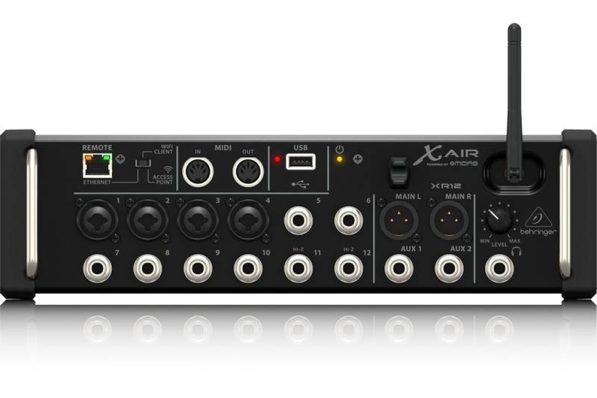 Микшерный пульт BEHRINGER X AIR XR 12