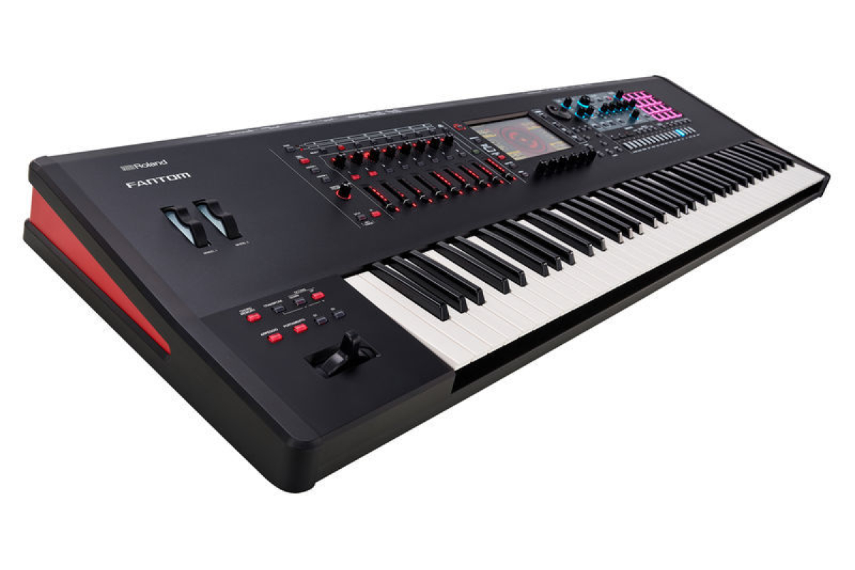 ROLAND FANTOM 7 Рабочая станция