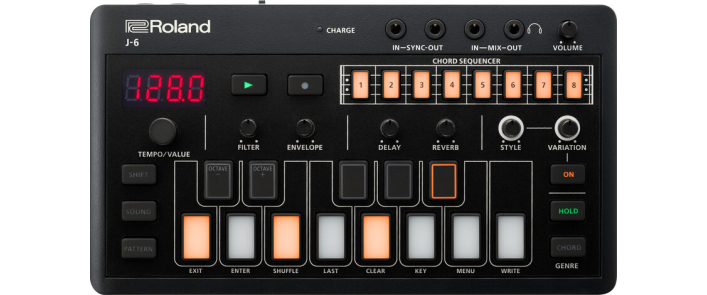 Синтезатор ROLAND J-6