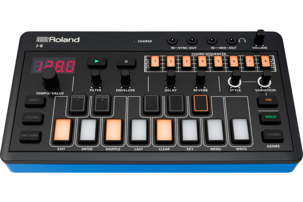 Синтезатор ROLAND J-6