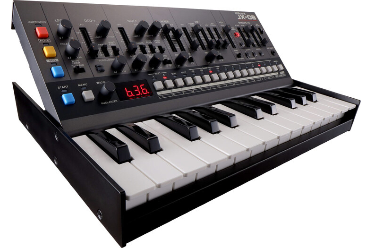 ROLAND JX-08 Синтезатор
