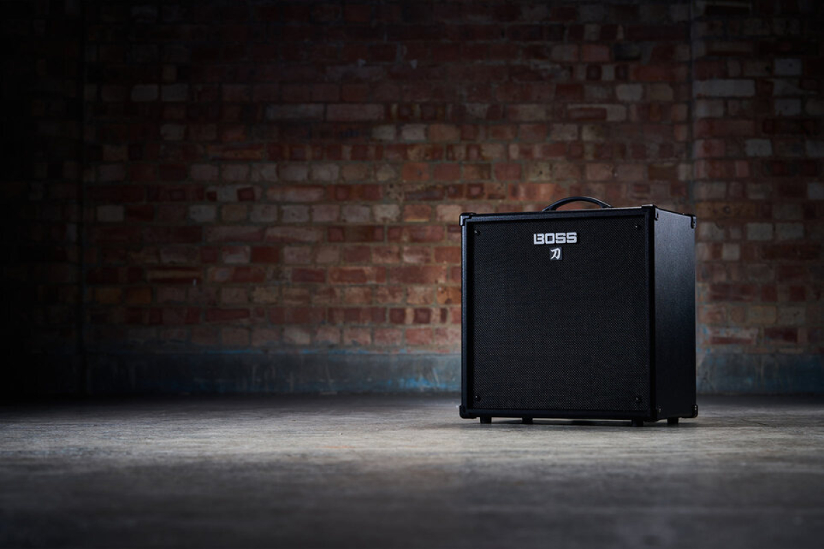 BOSS KTN110B Гітарний комбопідсилювач