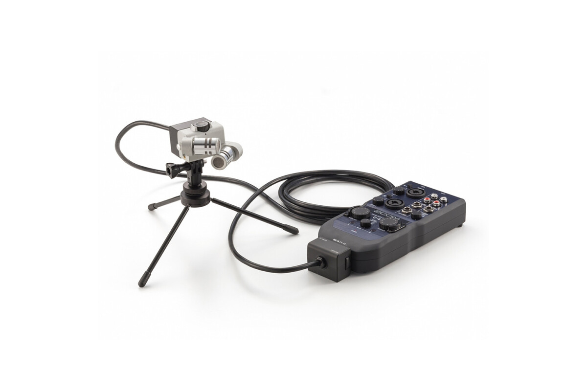 ZOOM U-44 Аудиоинтерфейс