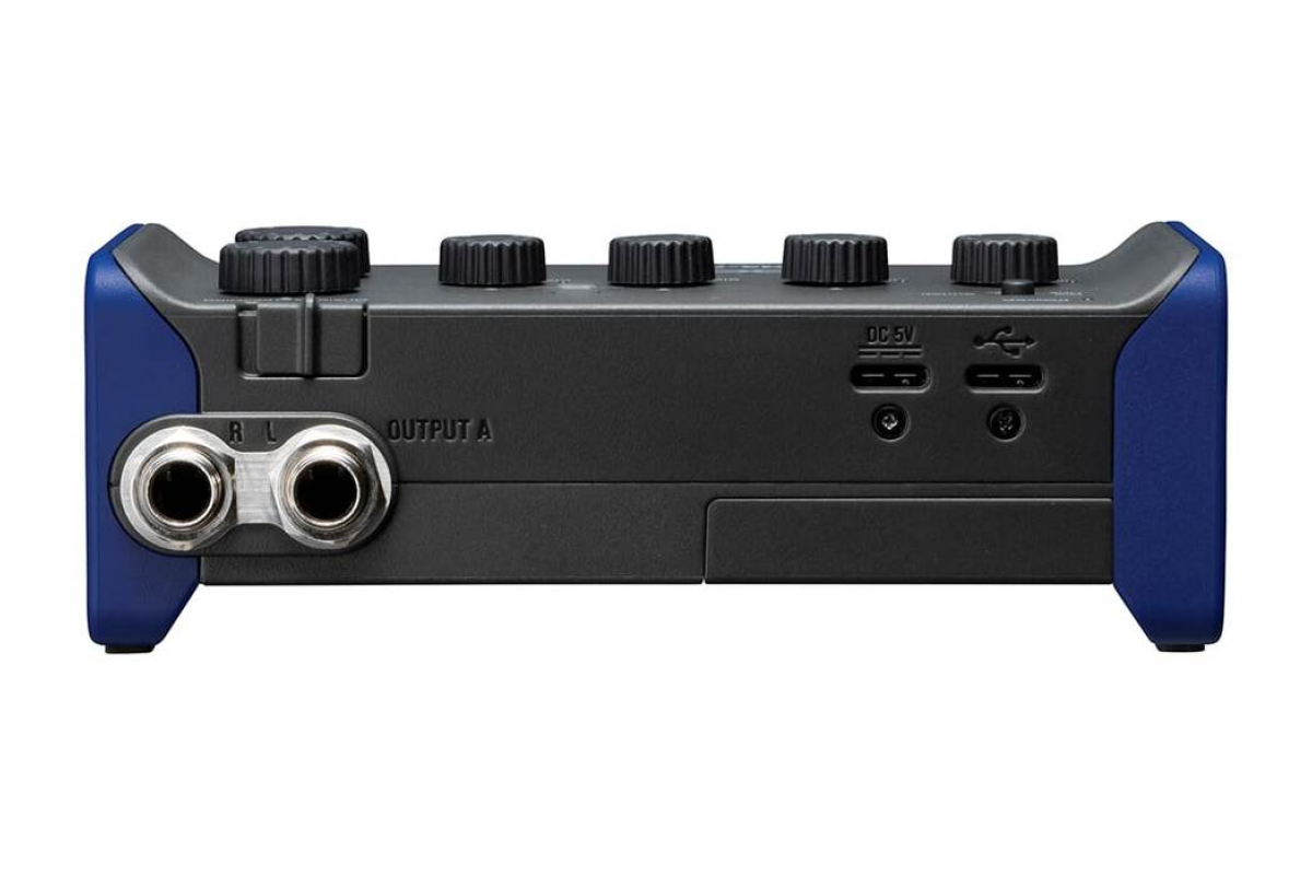 ZOOM AMS-44 Аудиоинтерфейс