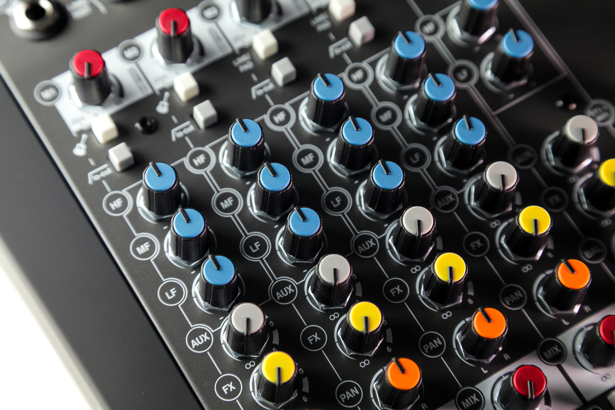 Микшерный пульт ALLEN HEATH ZEDi-10