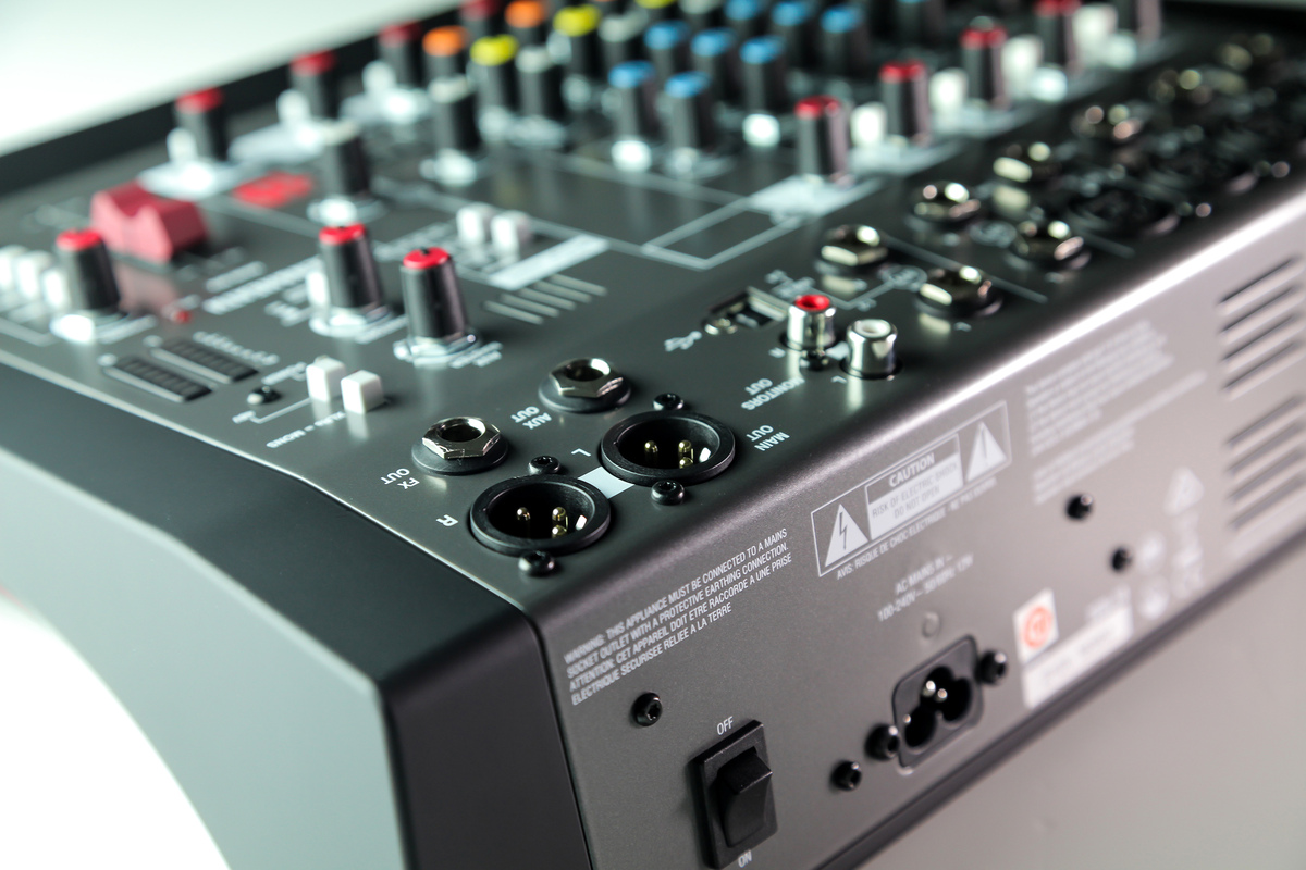Микшерный пульт ALLEN HEATH ZEDi-10