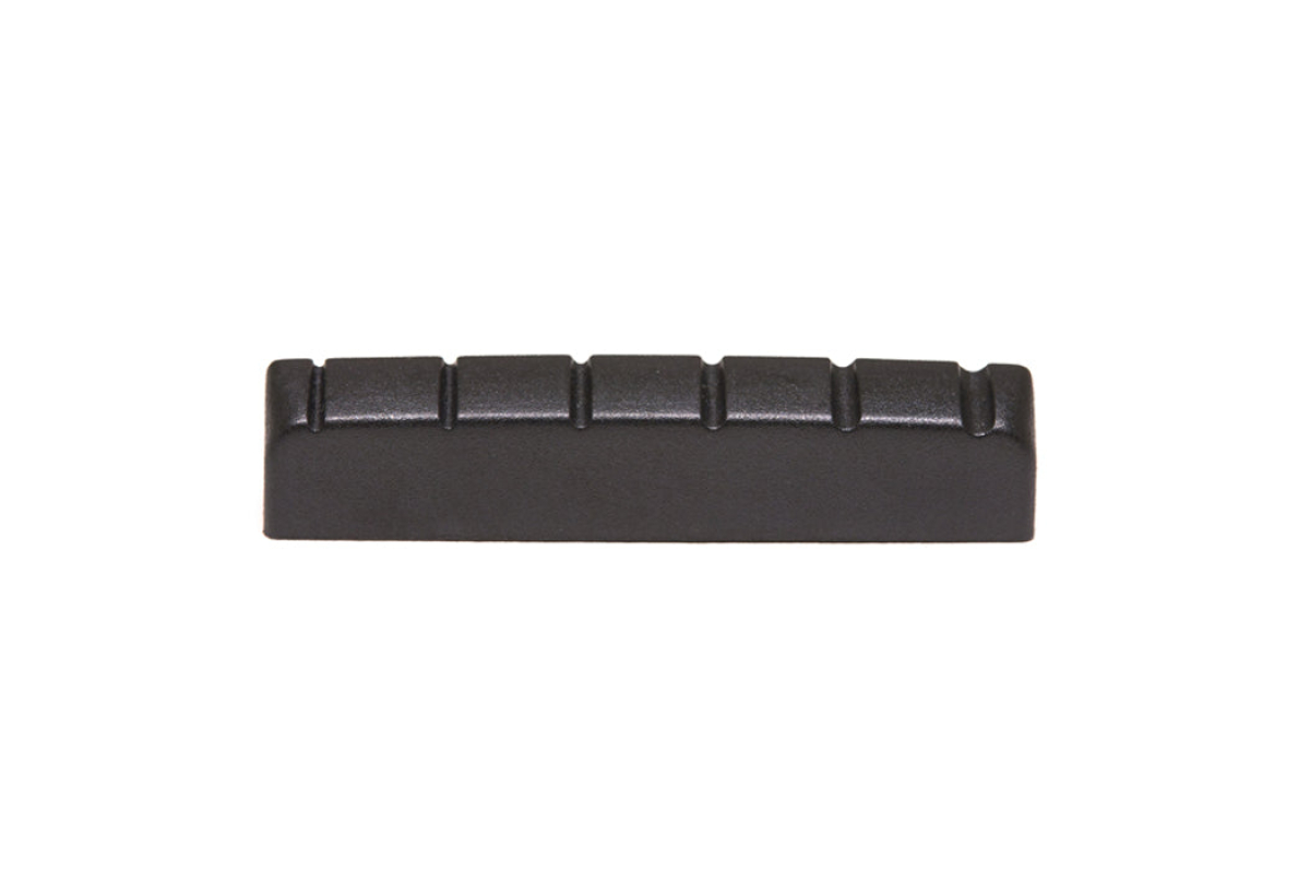 Порожек GRAPH TECH PT-6225-00