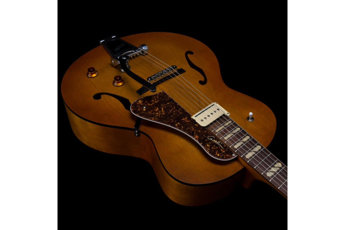 Гітара напівакустична Godin 5th Avenue Jumbo P-Rail Harvest Gold