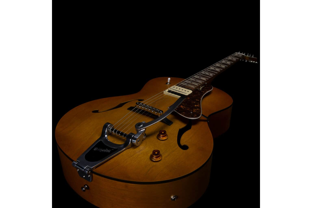 Гітара напівакустична Godin 5th Avenue Jumbo P-Rail Harvest Gold
