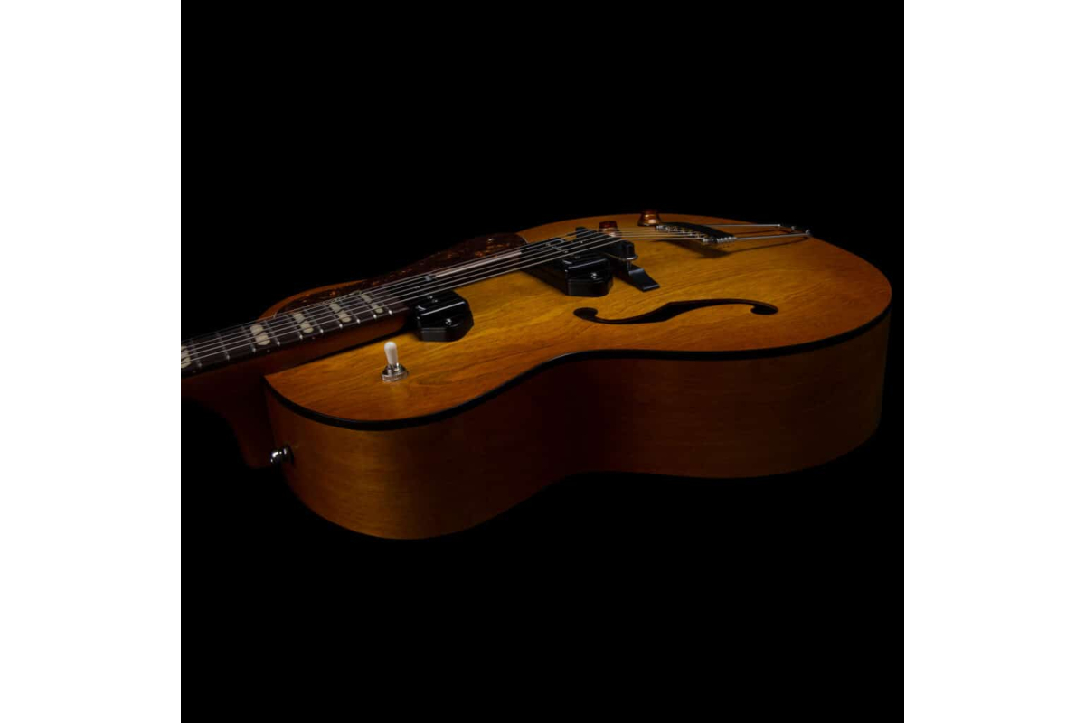Гітара напівакустична Godin 5th Avenue Jumbo P90 Harvest Gold