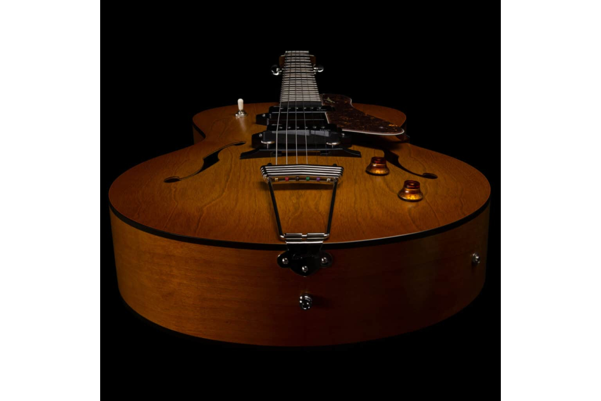 Гітара напівакустична Godin 5th Avenue Jumbo P90 Harvest Gold