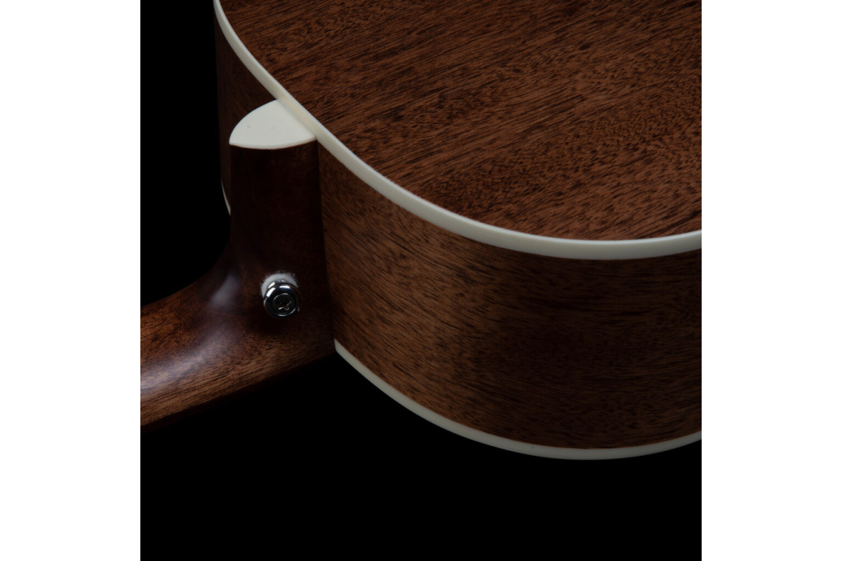 Art and Lutherie Roadhouse Natural EQ Гітара акустична