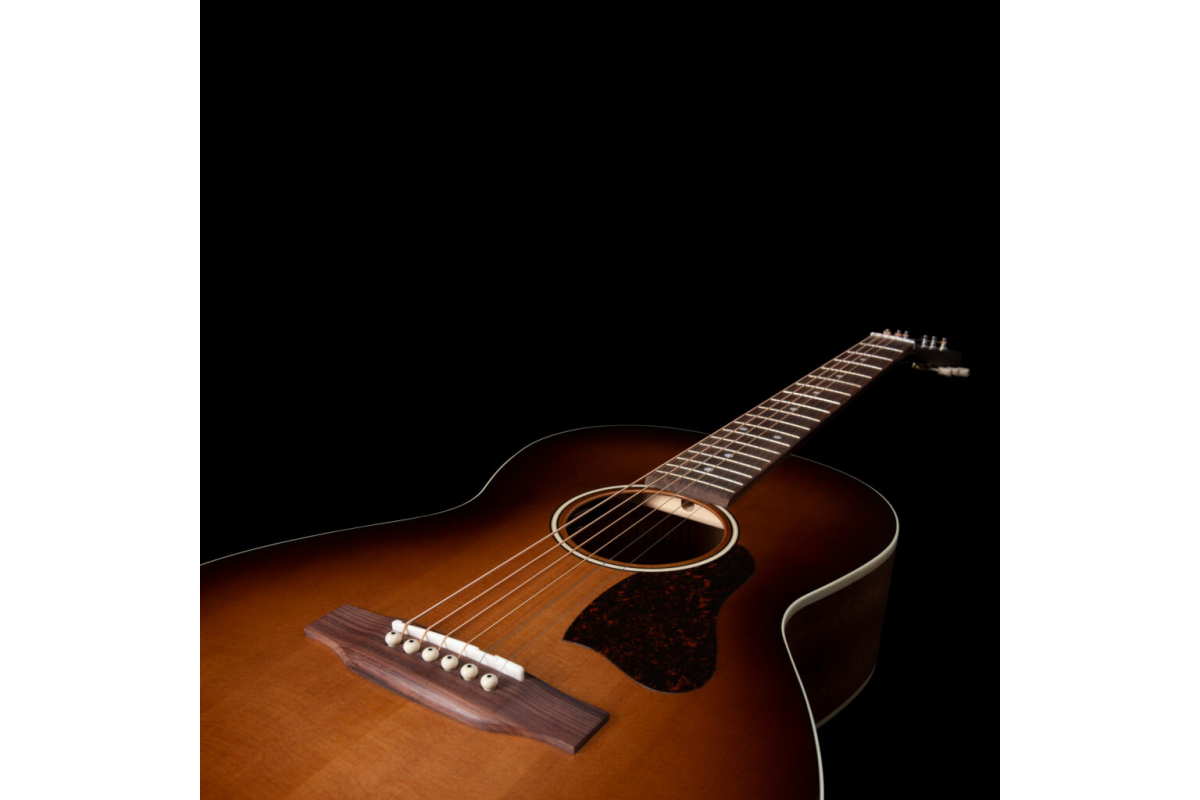 Art and Lutherie Roadhouse Light Burst GT EQ Гітара електроакустична
