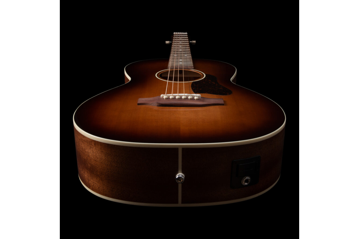 Art and Lutherie Roadhouse Light Burst GT EQ Гітара електроакустична