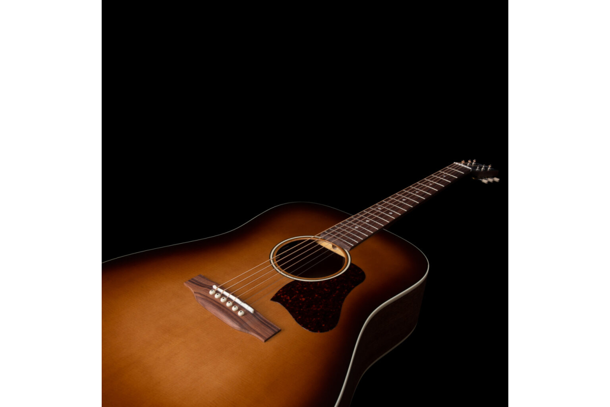 Art and Lutherie Americana Light Burst GT EQ Гітара акустична
