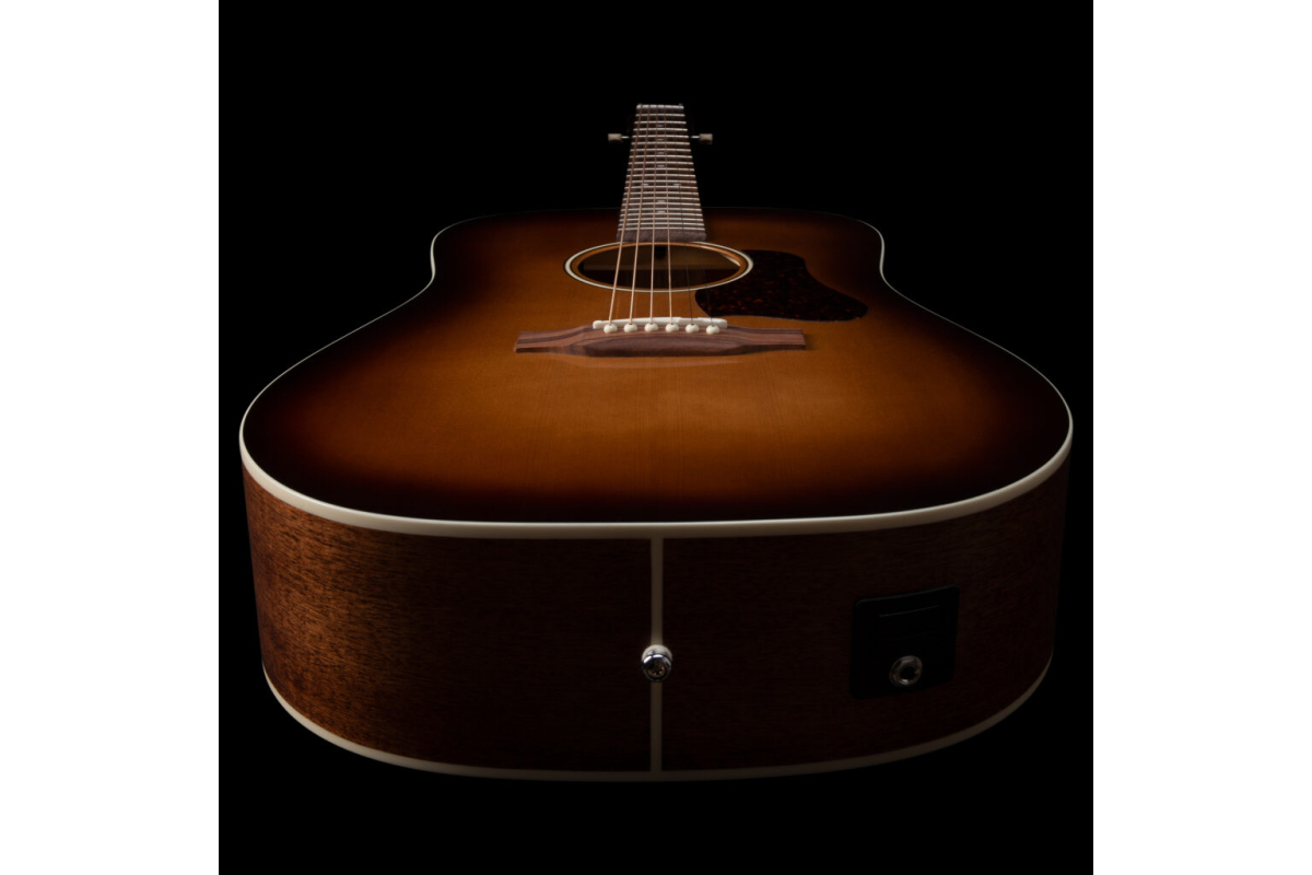 Art and Lutherie Americana Light Burst GT EQ Гітара акустична