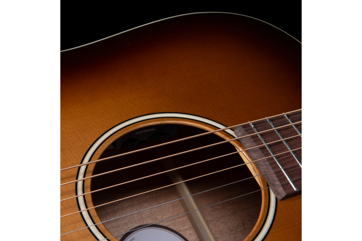 Art and Lutherie Americana Light Burst GT EQ Гітара акустична