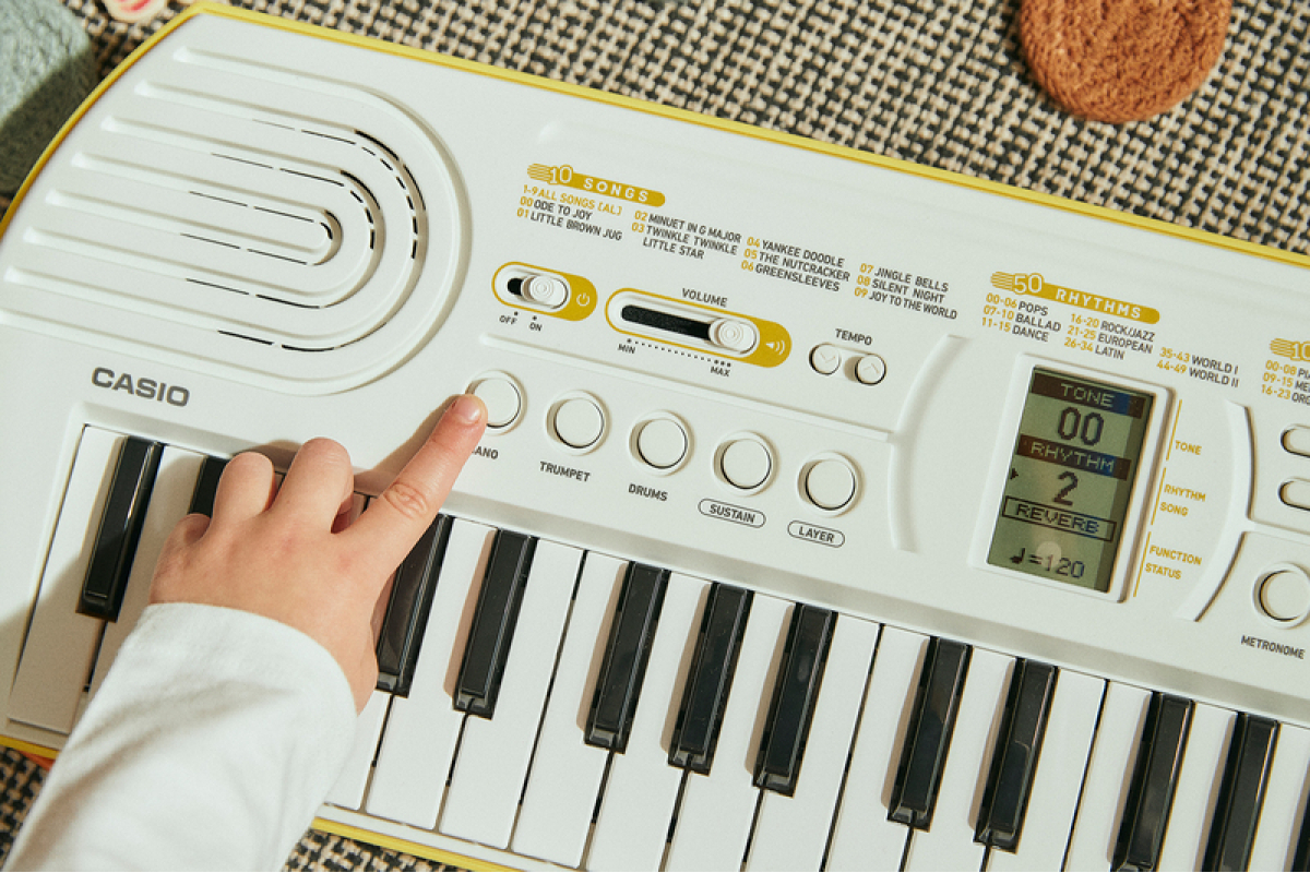 CASIO SA-80 Синтезатор