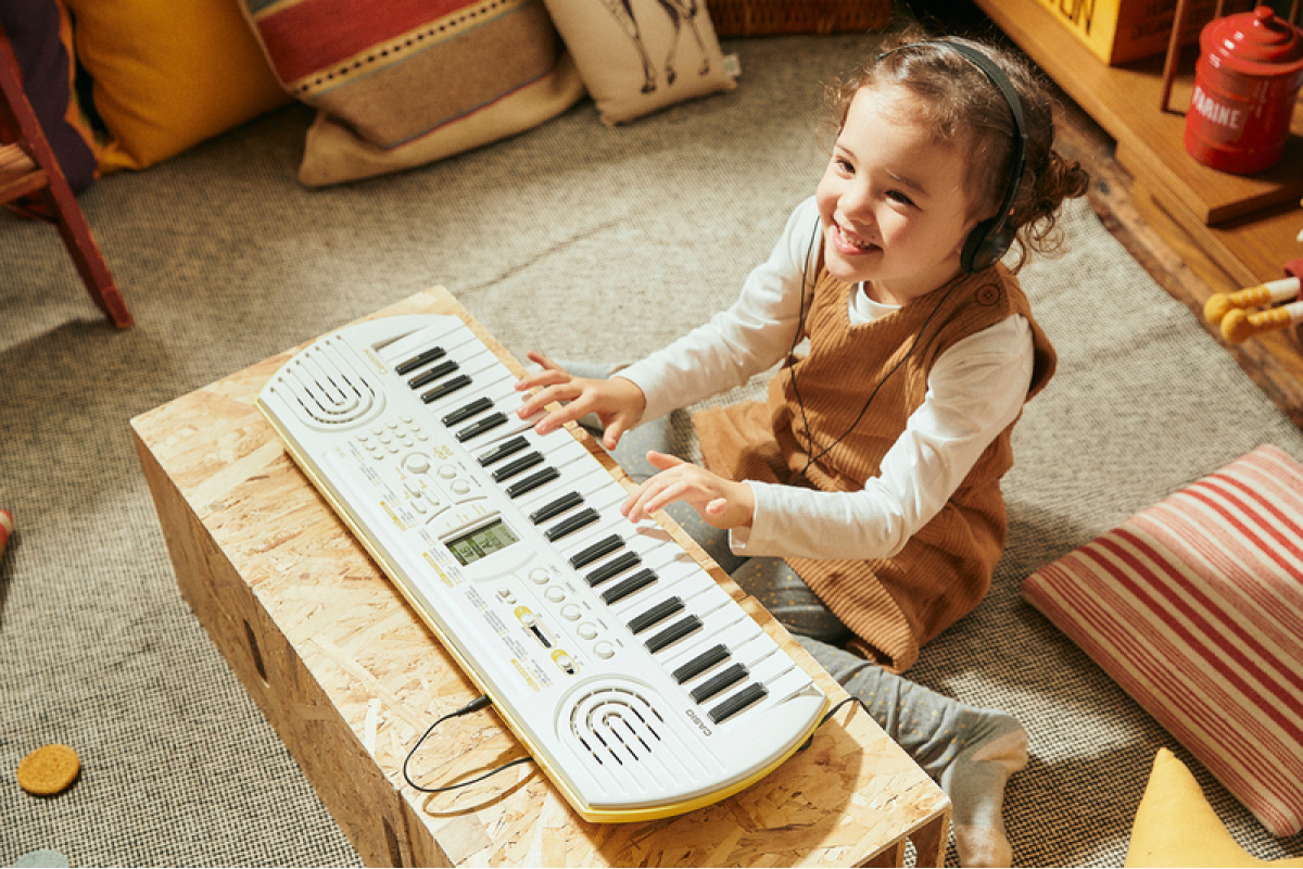 CASIO SA-80 Синтезатор