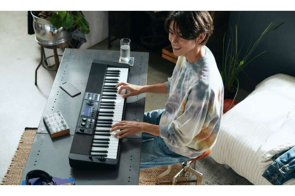 CASIO CT-S500 Синтезатор