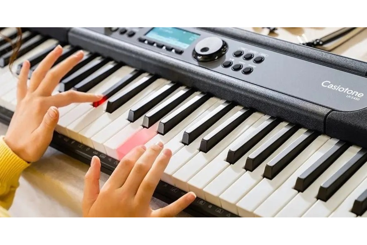 CASIO LK-S450 Синтезатор