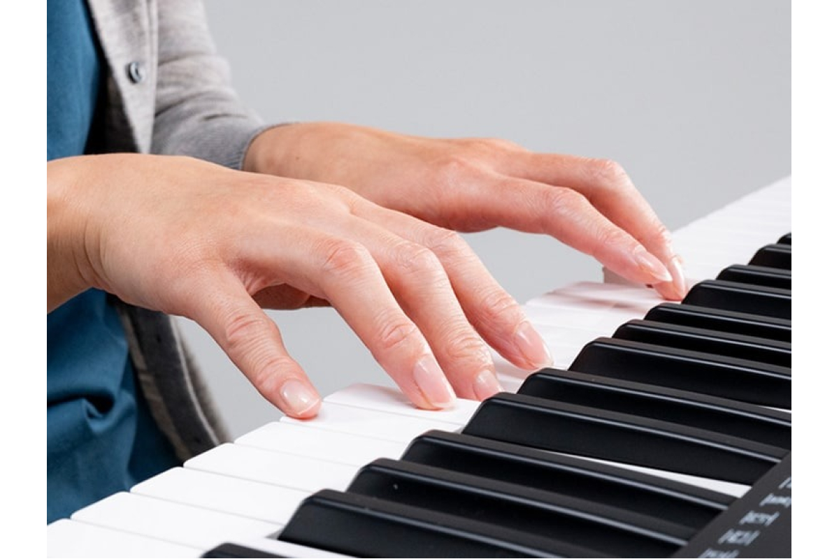 Синтезатор YAMAHA PSR-E283