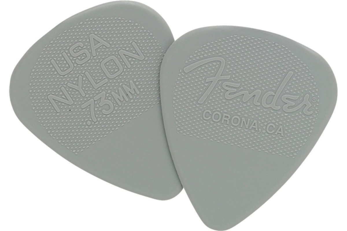 Набор медиаторов FENDER 351 SHAPE NYLON PICKS 12 PACK