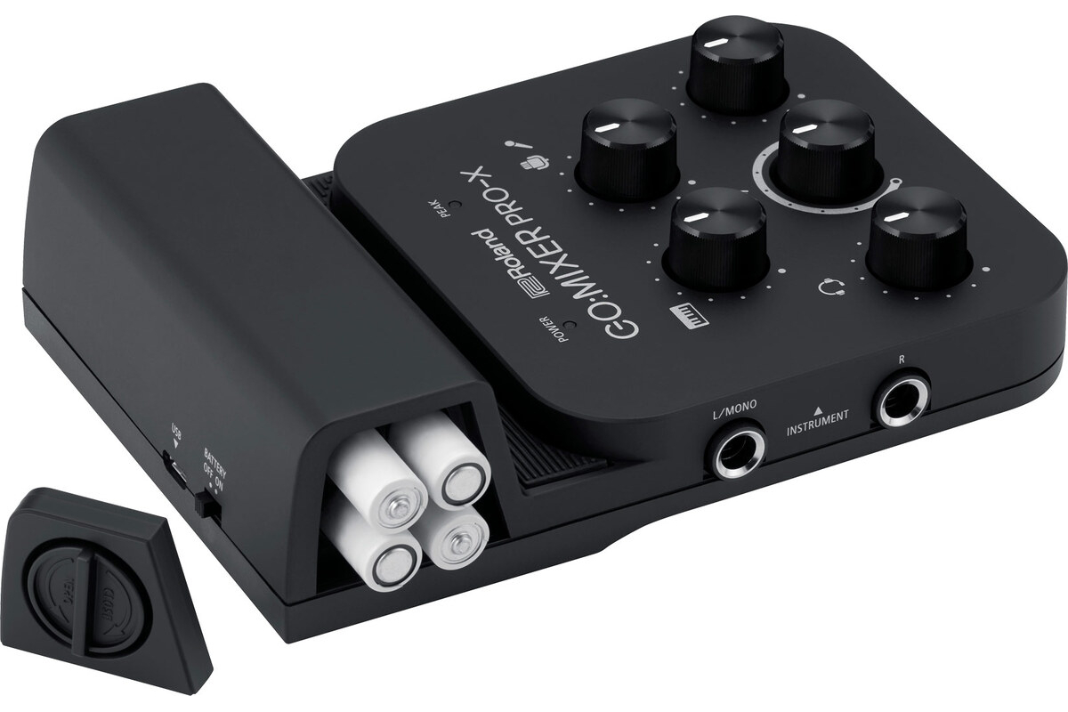 Микшерный пульт ROLAND GO:MIXER Pro X