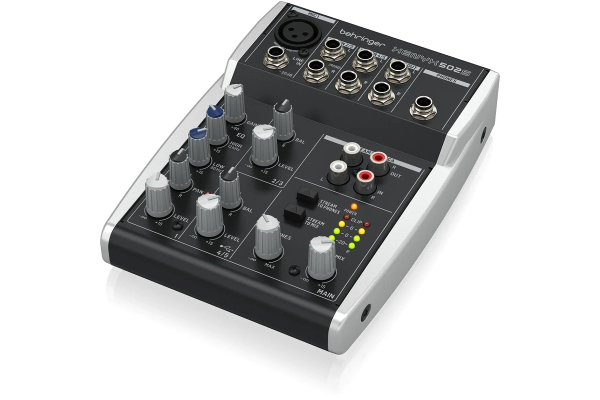 Микшерный пульт BEHRINGER XENYX502S