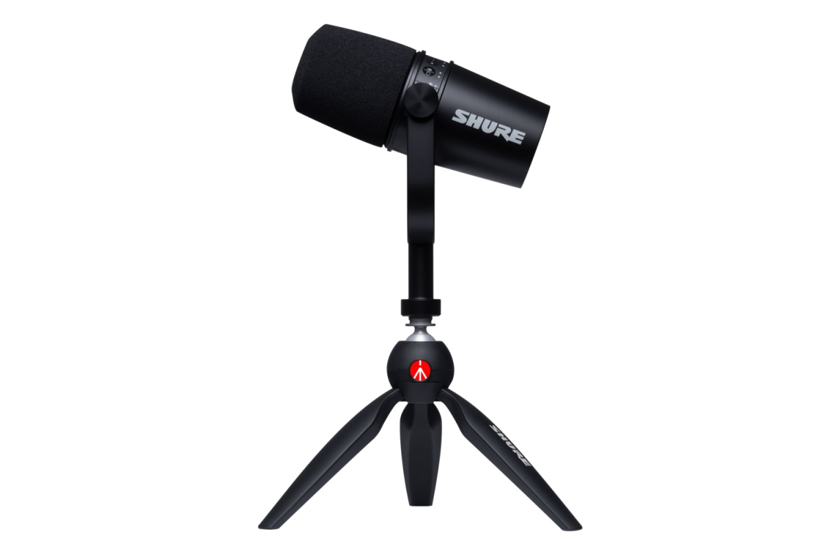 Микрофон SHURE MV7+-K-BNDL