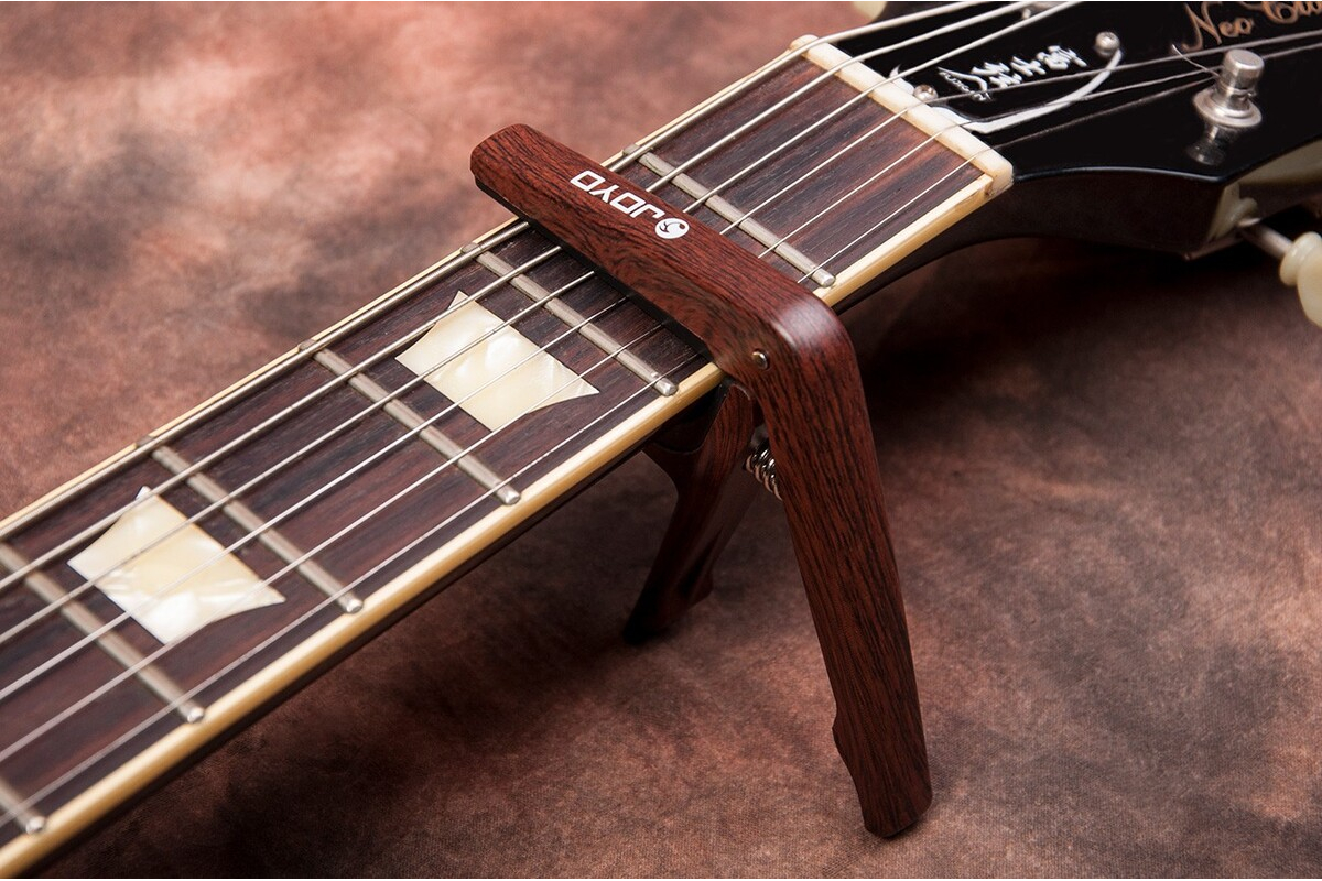 Каподастр JOYO JCP-01 Wooden