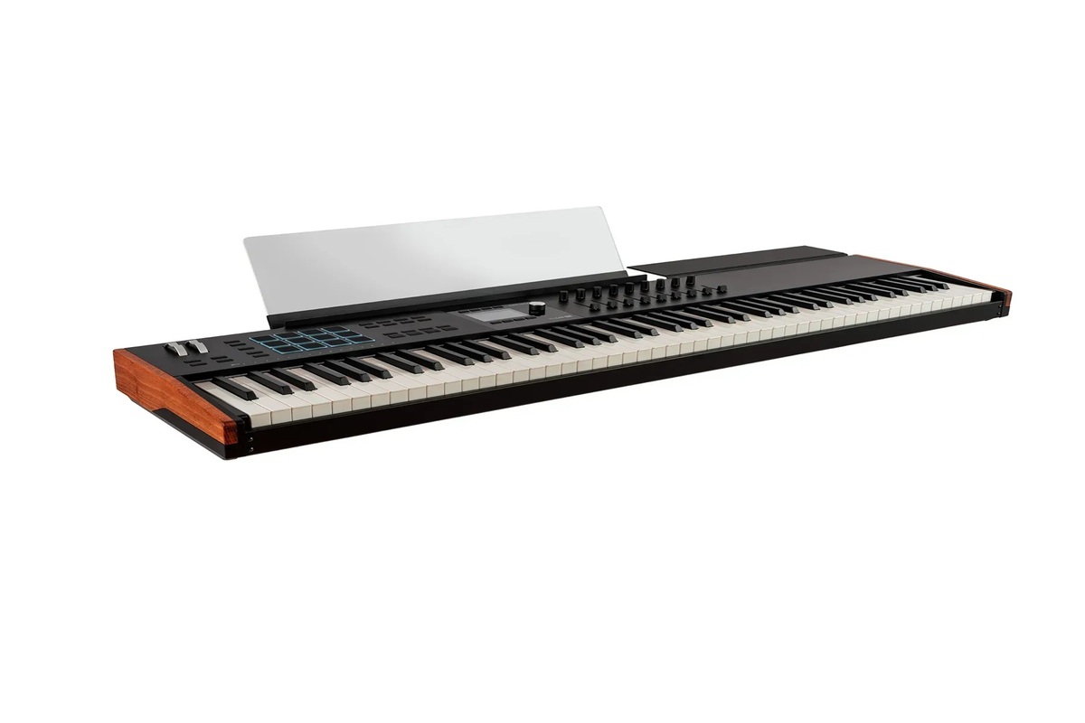 MIDI клавиатура ARTURIA KEYLAB 88 MK3 BLACK V COLLECTION X