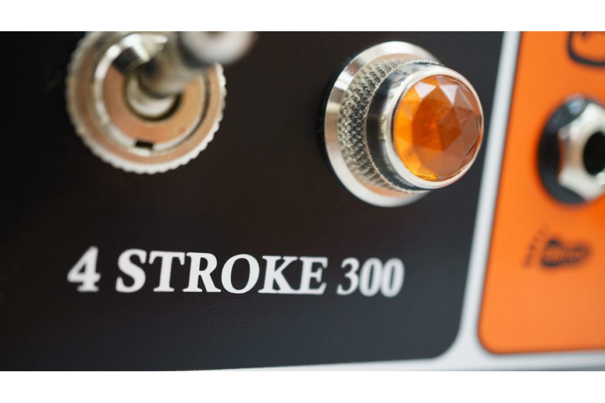Гитарный усилитель ORANGE STROKE 300