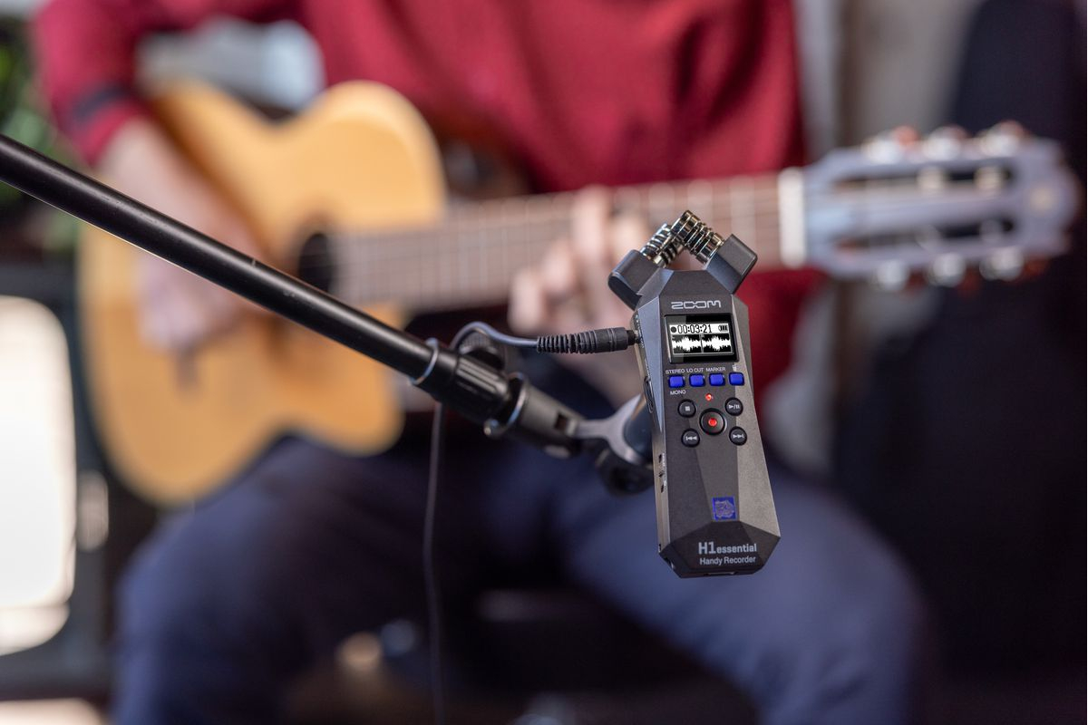 Рекордер ZOOM H1essentia