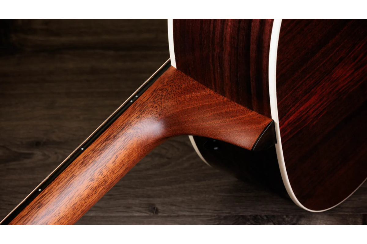 Гитара электроакустическая TAYLOR GUITARS Gold Label 717e Sunburst Firestripe Pickguard