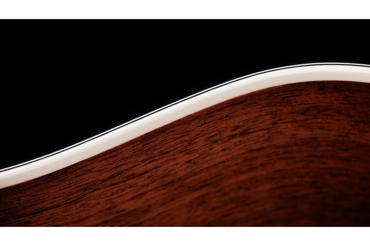 Гитара электроакустическая TAYLOR GUITARS Gold Label 517e Blacktop