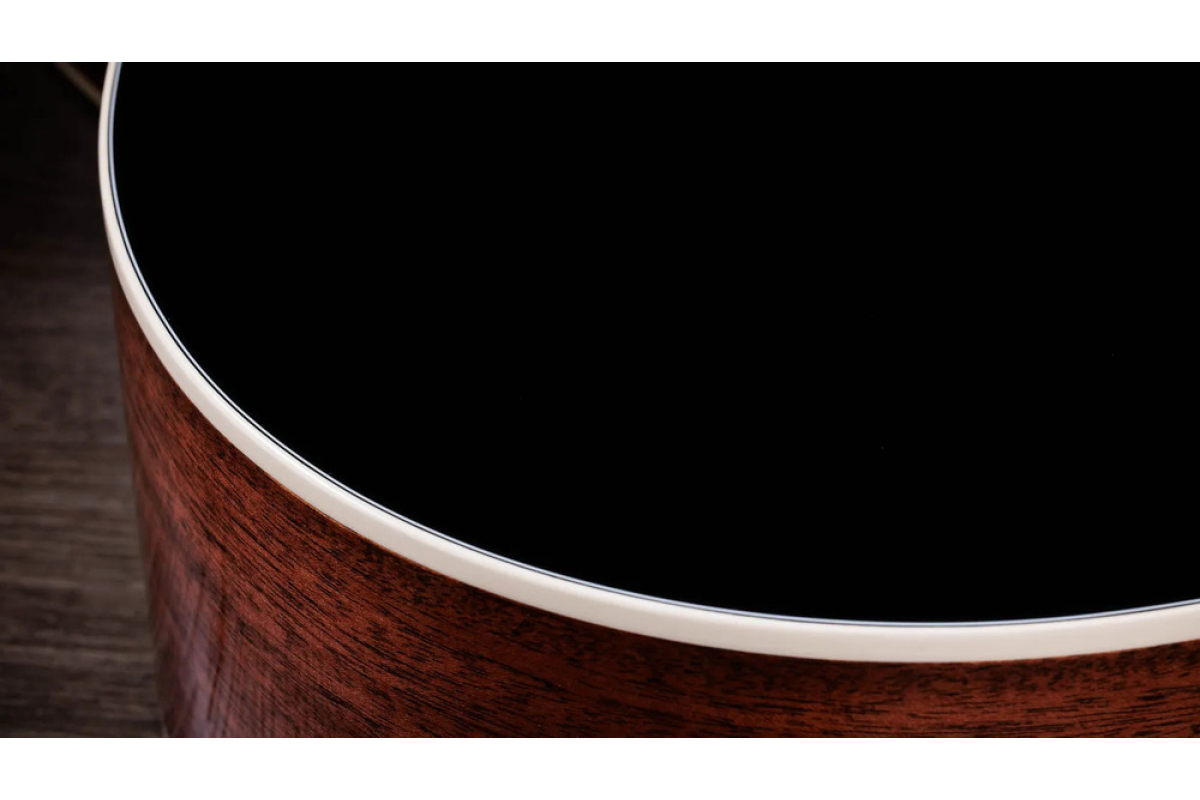Гитара электроакустическая TAYLOR GUITARS Gold Label 517e Blacktop