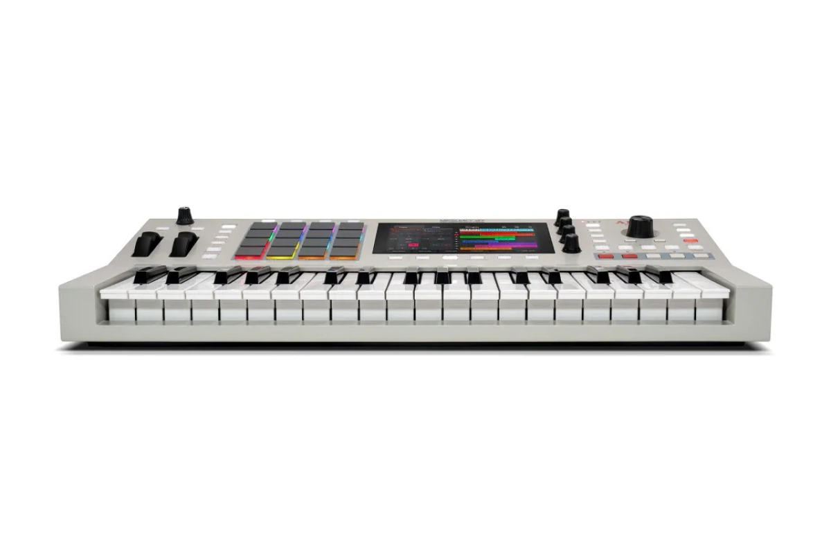 MIDI клавиатура AKAI MPC Key 37 G2