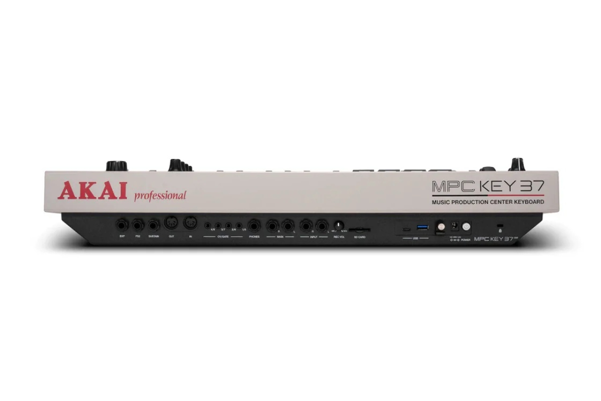 MIDI клавиатура AKAI MPC Key 37 G2