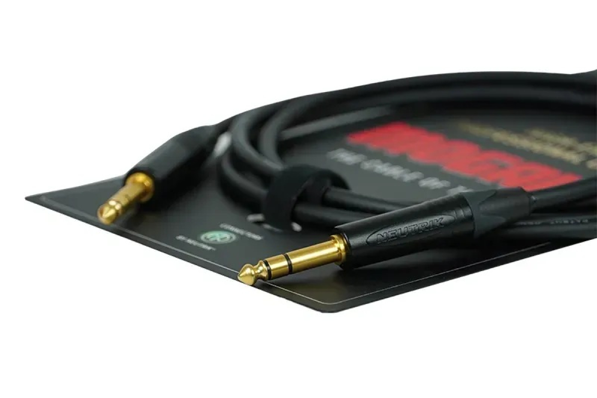 Кабель коммутационный MOGAMI JACK-JACK PRO/2m