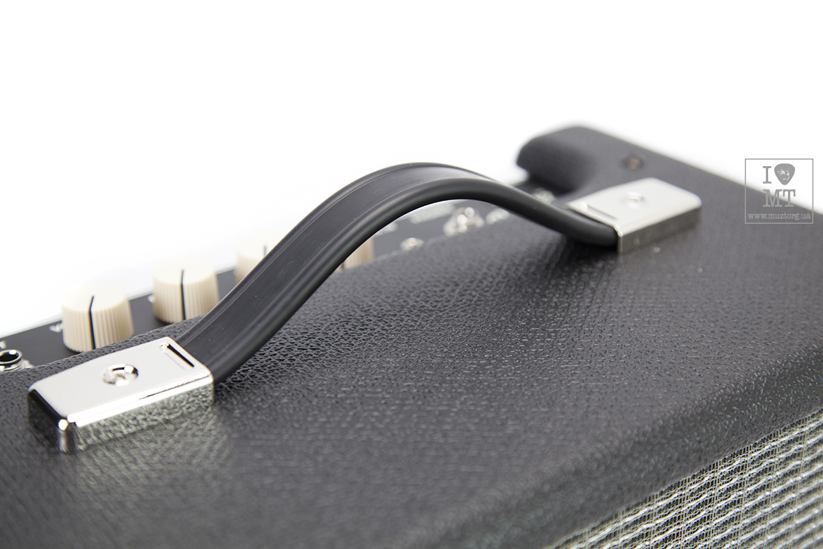 Гітарний комбопідсилювач FENDER RUMBLE 15