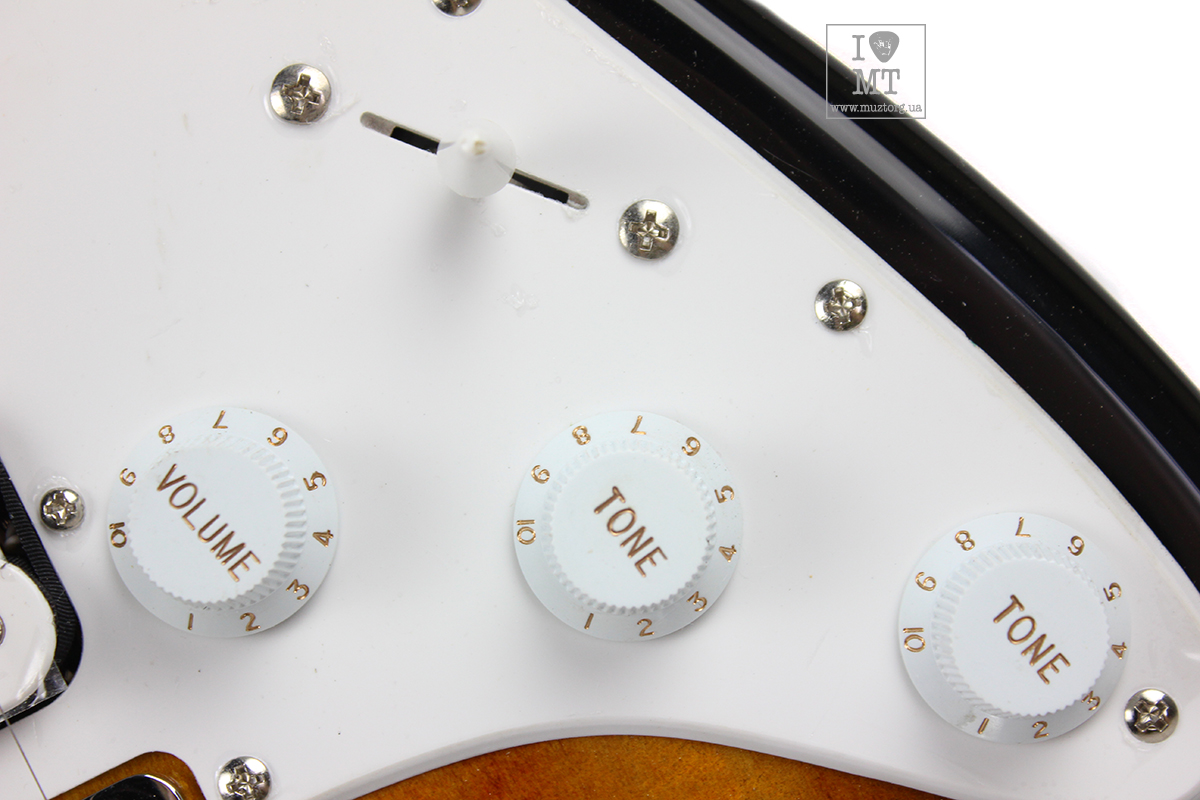 SQUIER by FENDER BULLET STRATOCASTER HSS BSB Електрогітара