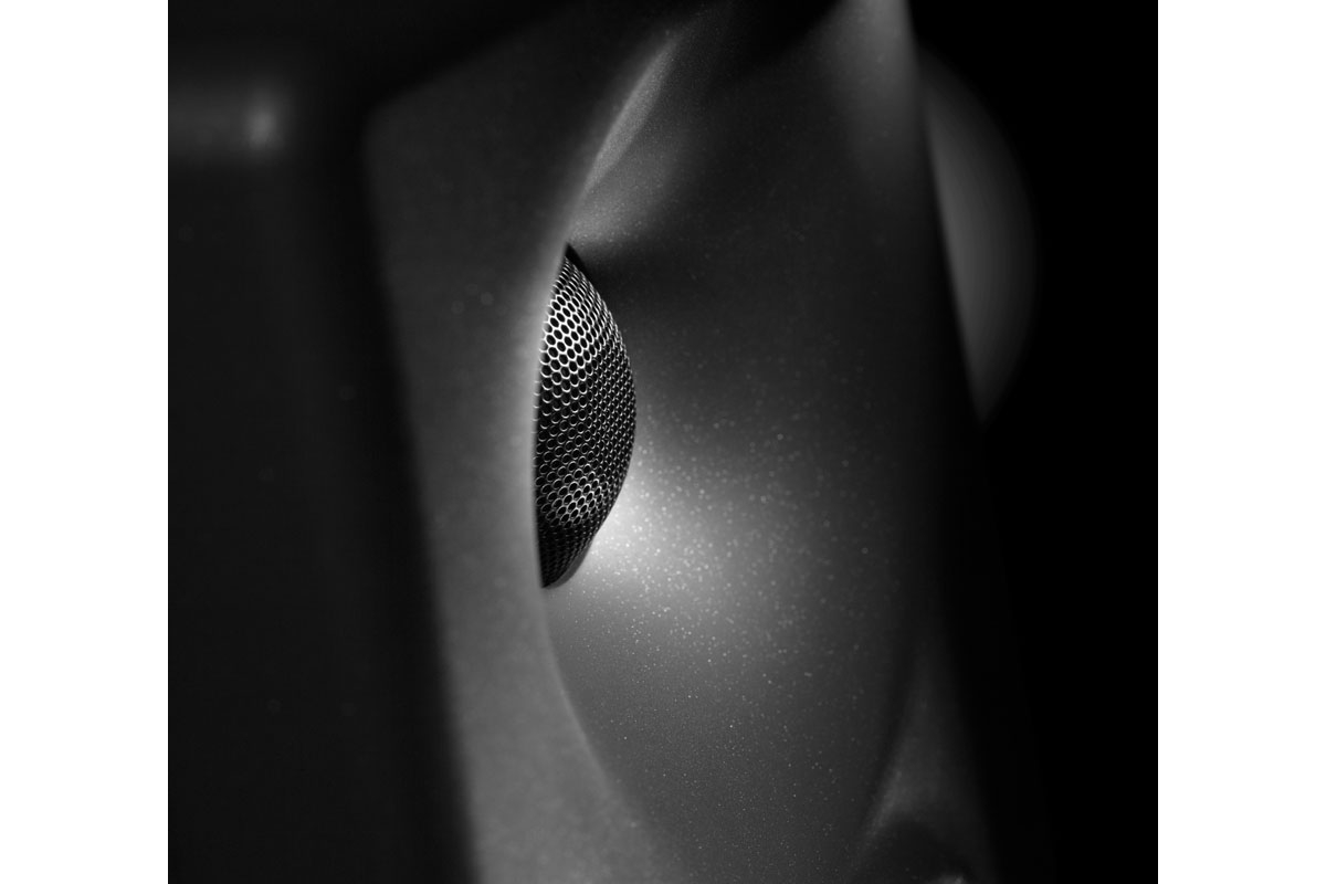 Студийный монитор NEUMANN KH 80 DSP A G