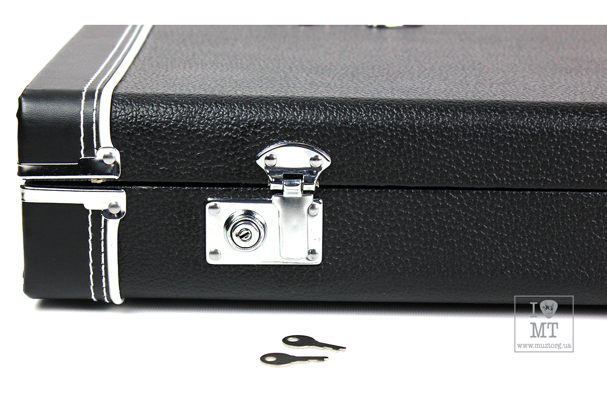 Кейс для бас-гитары FENDER CLASSIC SERIES CASE FOR P/J BASS