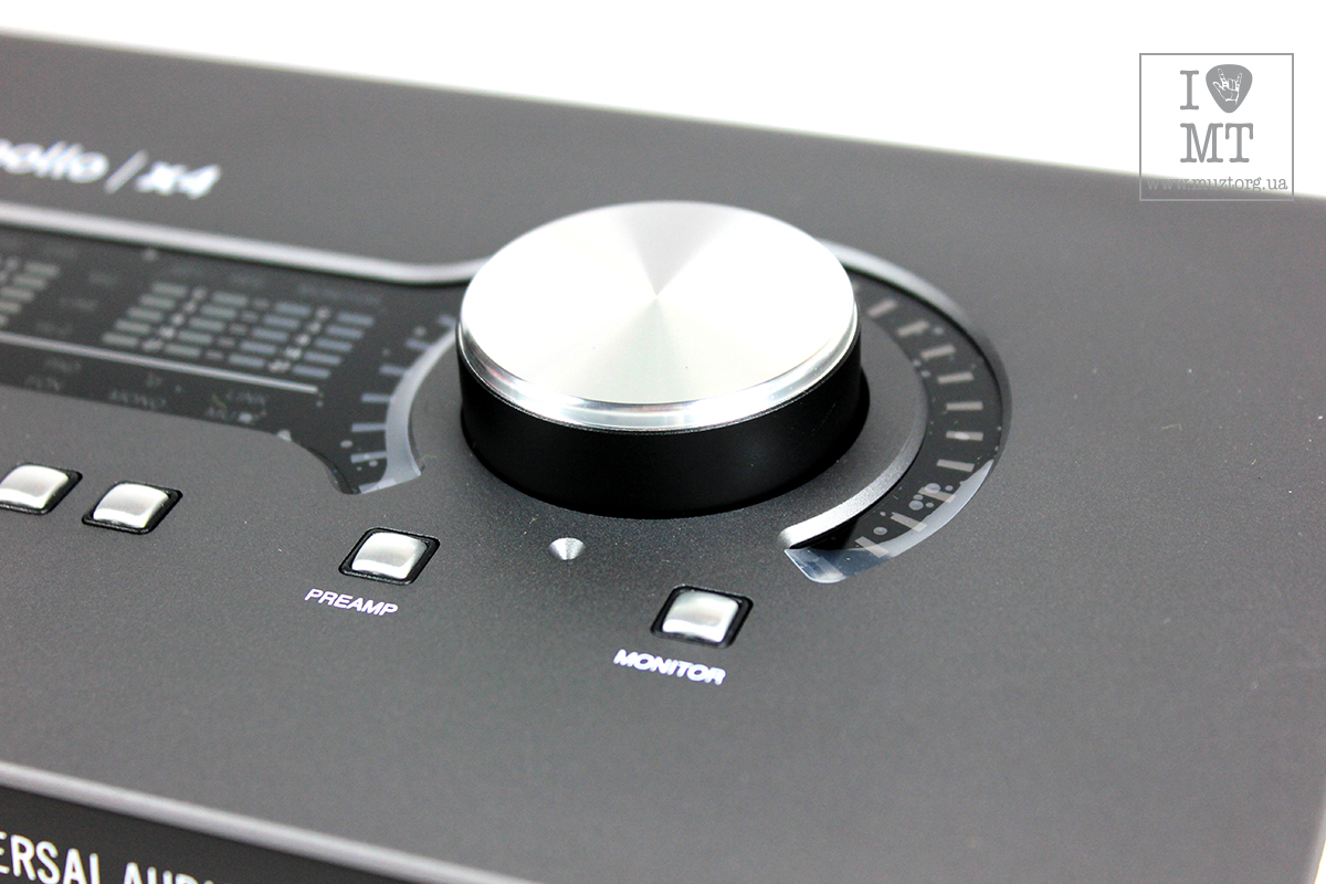UNIVERSAL AUDIO Apollo x4 Аудиоинтерфейс