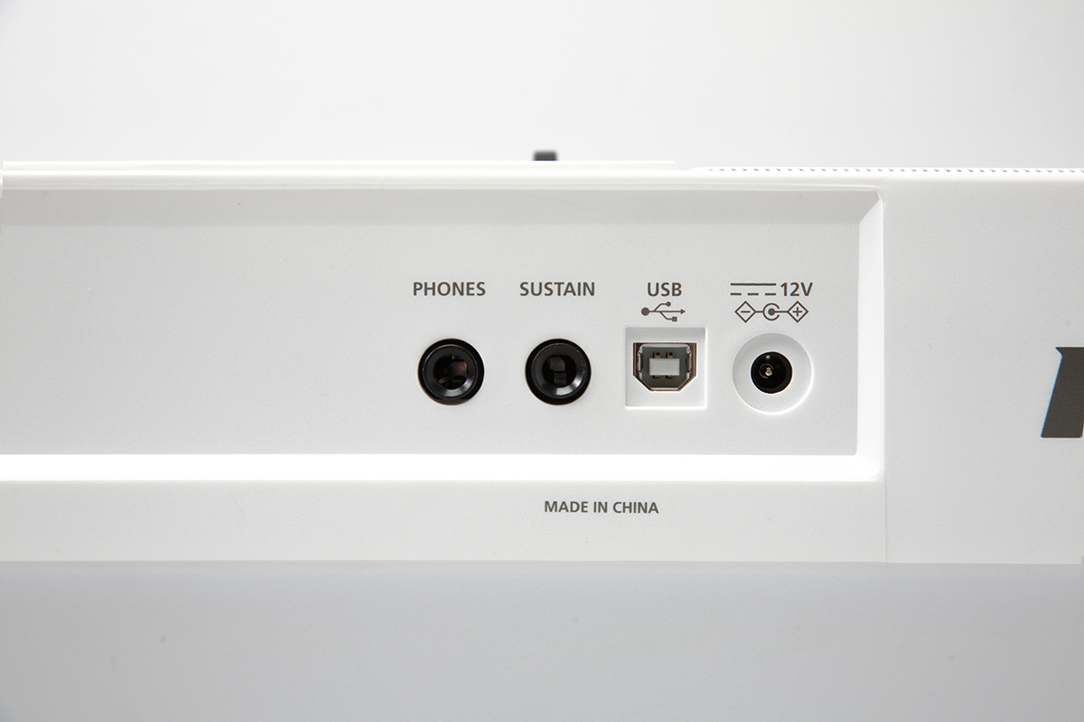 Синтезатор KURZWEIL KP140